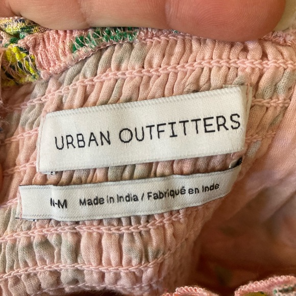 Urban Outfitters Sleeveless Fruit Pattern Pink Dress ruffle hem sz M - Picture 3 of 5